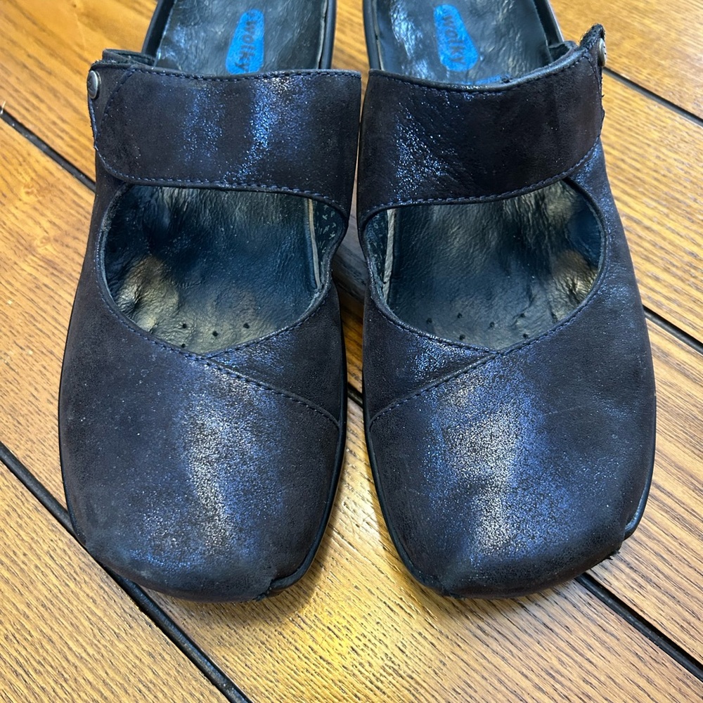 Women's navy Mules